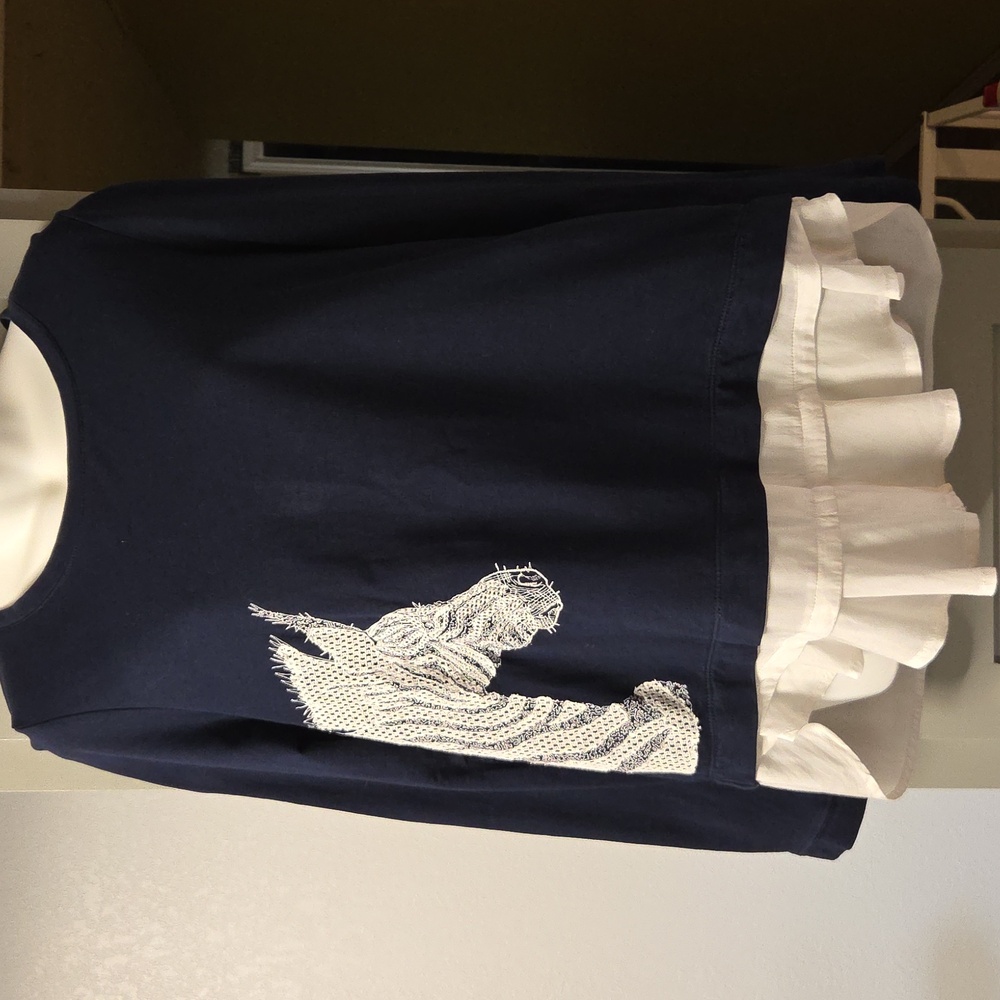 Crown & Ivy Navy Top with Zebra Accent SZ M